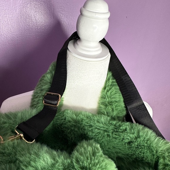 Tote Bags for Women, Fluffy Tote Bags Top-Handle Trendy Plush for Travel Work - Picture 4 of 7